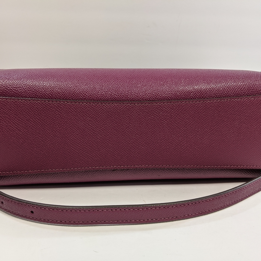 💜 NWT Leah satchel crossbody HTF color!! - Picture 3 of 8
